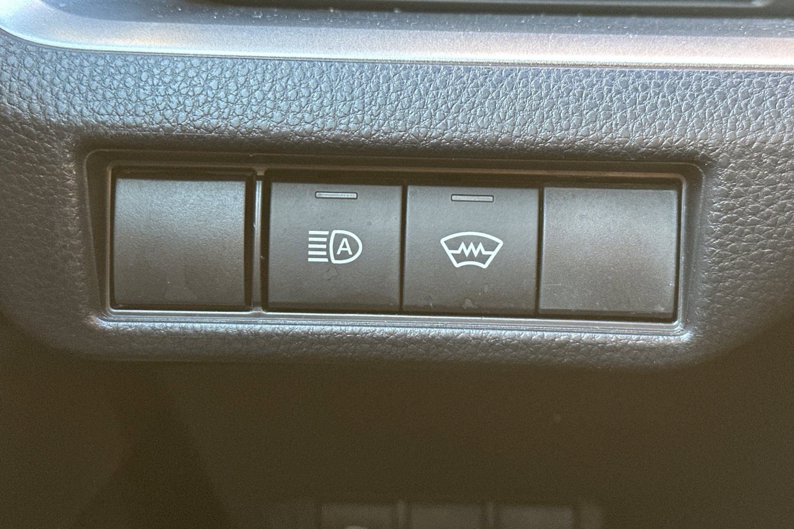 Used 2024 Toyota Prius LE image 32