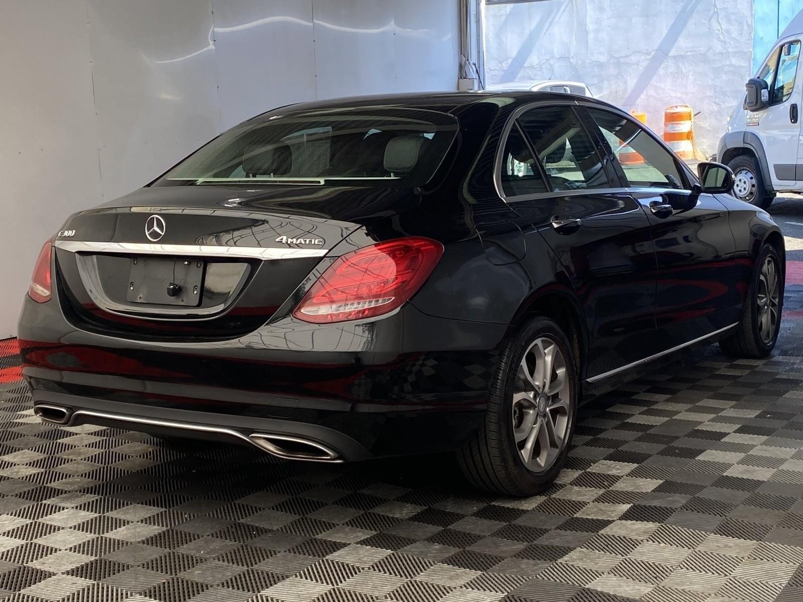 Used 2015 Mercedes-Benz C 300 4MATIC Sedan image 6