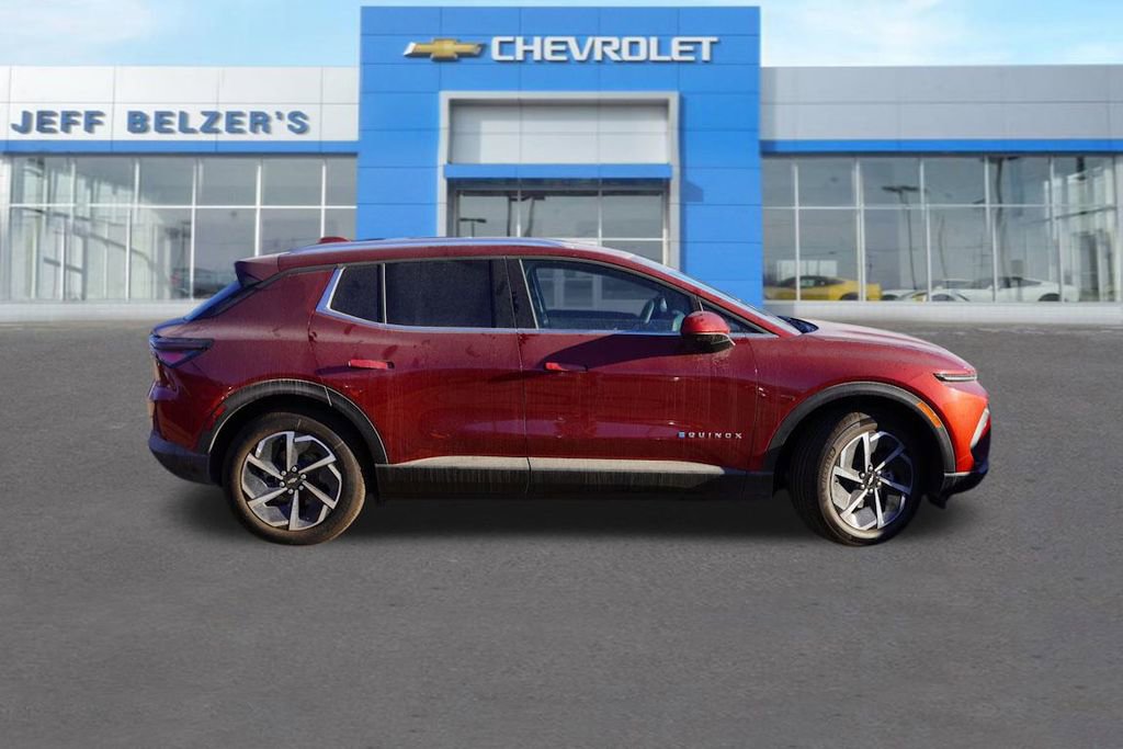 New 2026 Chevrolet Equinox EV LT AWD/4WD image 2