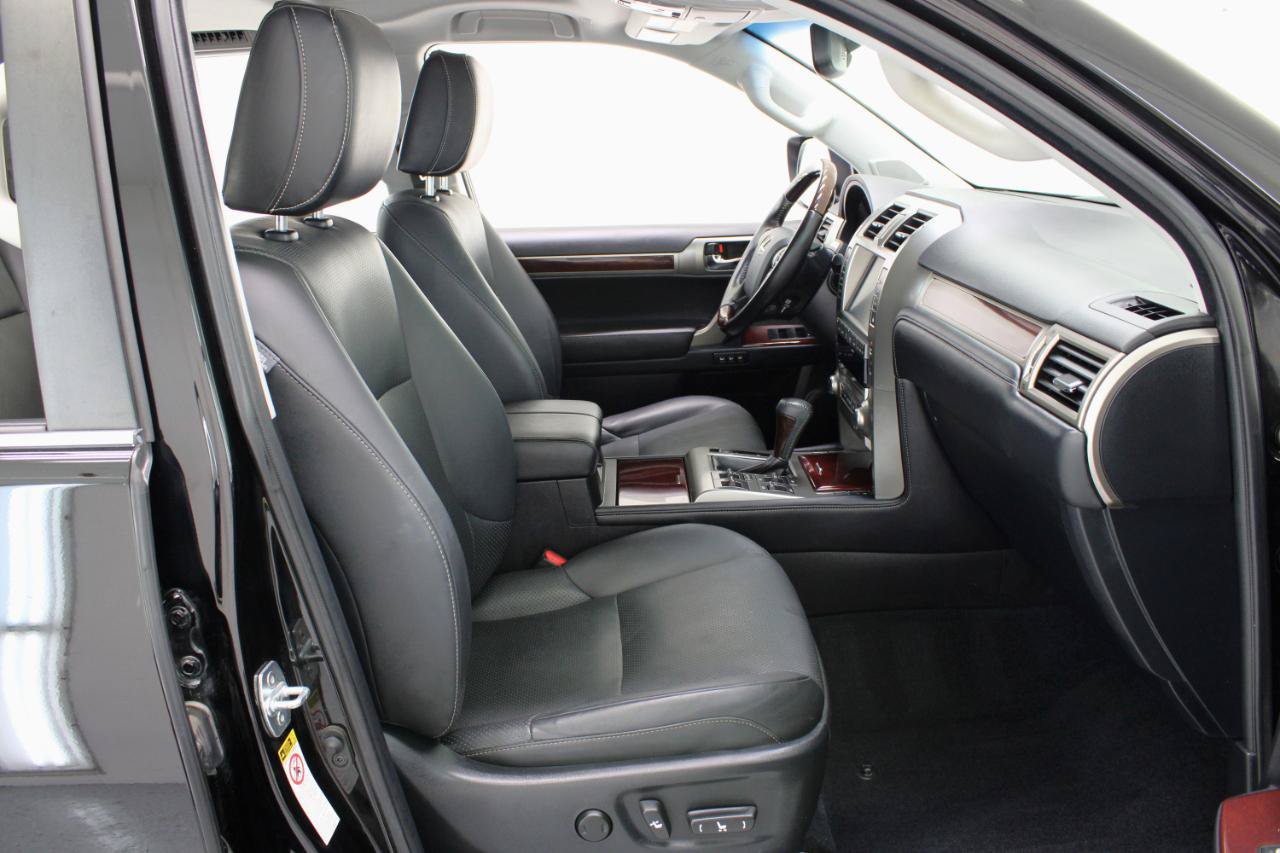 Used 2019 Lexus GX 460 Luxury AWD/4WD image 47