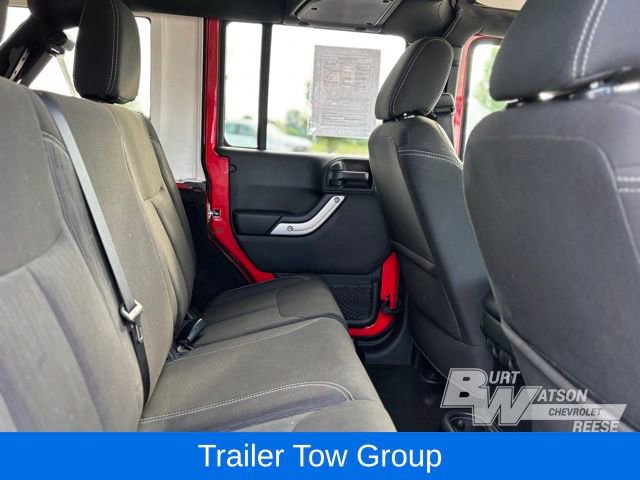 Used 2018 Jeep Wrangler Unlimited Sahara w/ Connectivity Group image 20