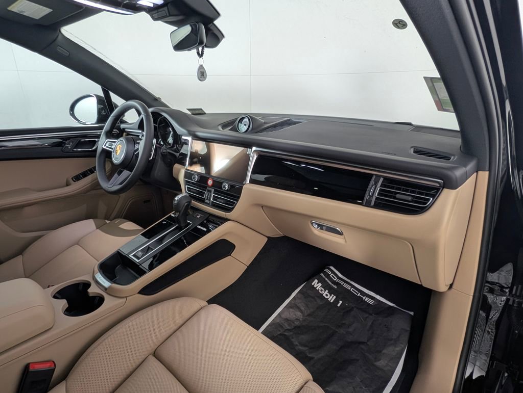New 2026 Porsche Macan S image 19