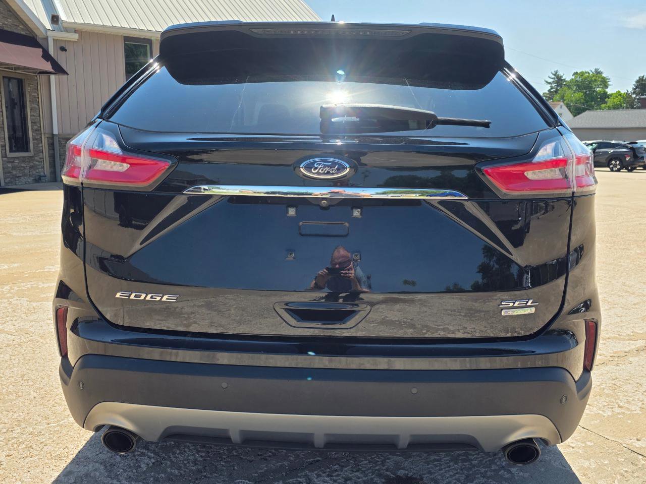 Used 2020 Ford Edge SEL FWD image 18