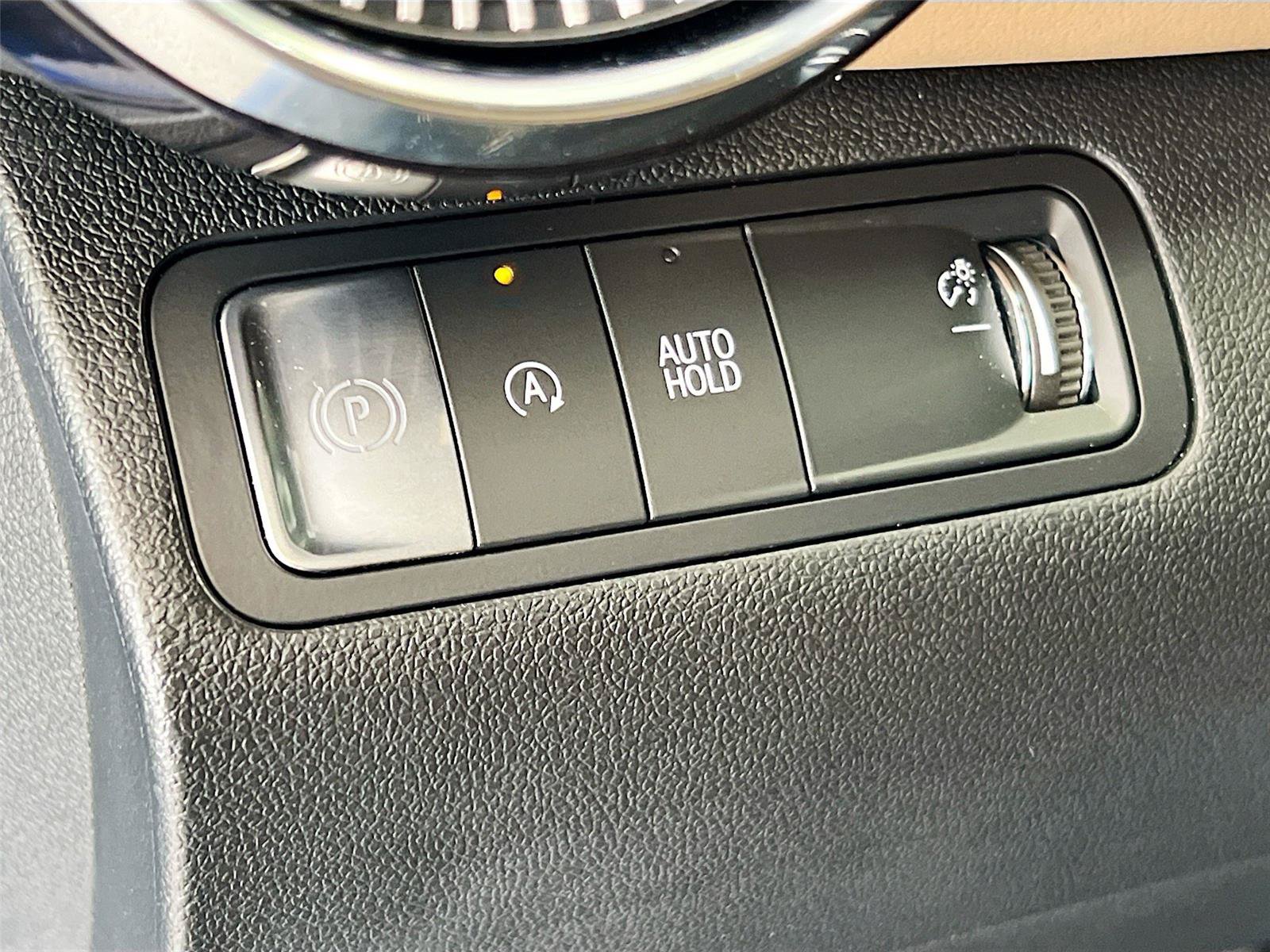 Used 2025 Chevrolet Equinox ACTIV w/ Safety and Technology Package FWD image 16