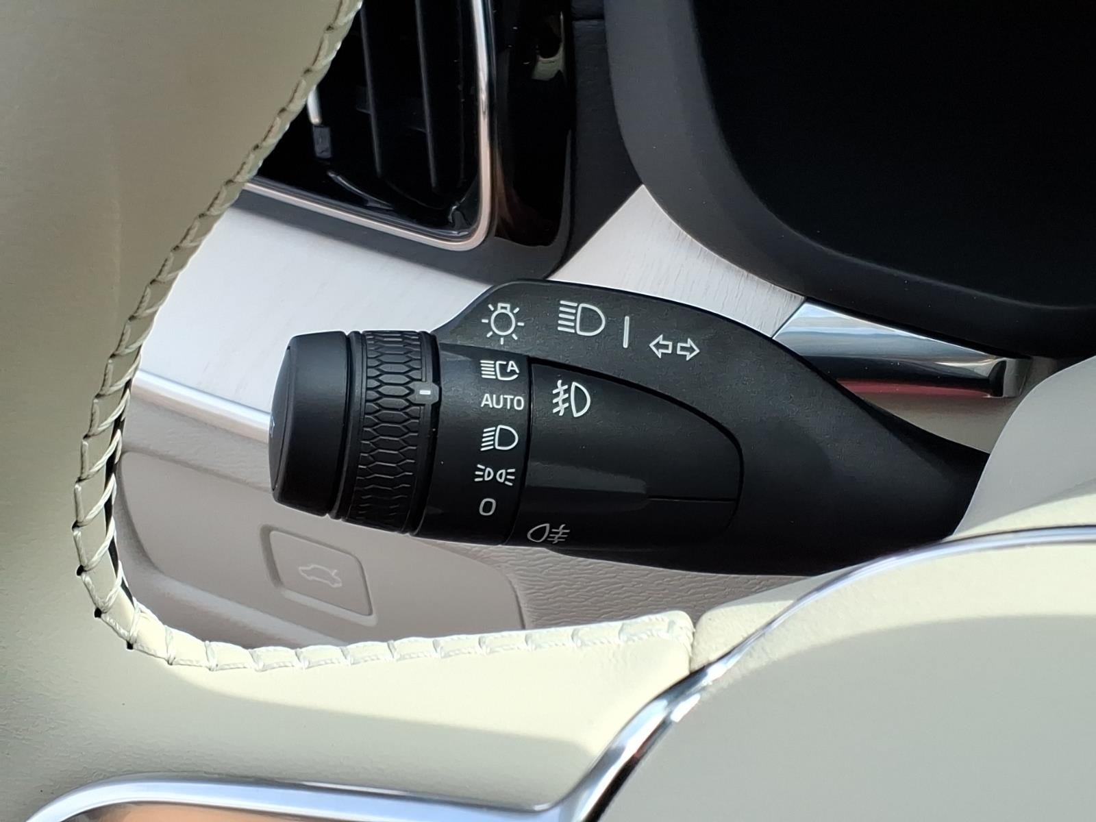 New 2026 Volvo XC60 T8 Ultra w/ Climate Package PRO AWD/4WD image 19