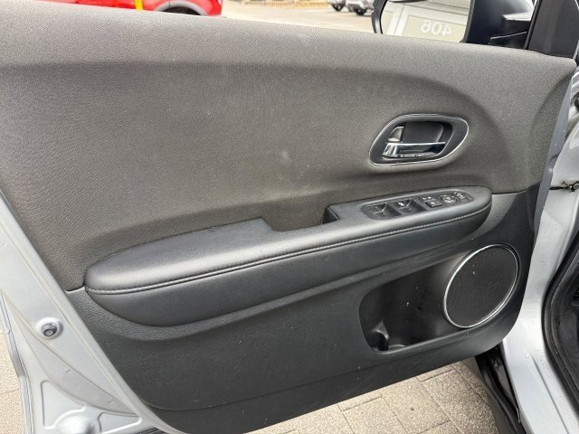 Used 2020 Honda HR-V EX image 9