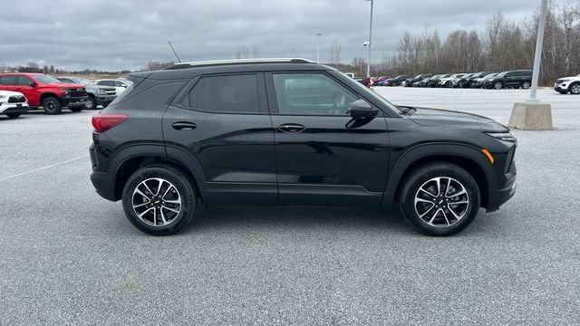 New 2026 Chevrolet TrailBlazer LT image 2