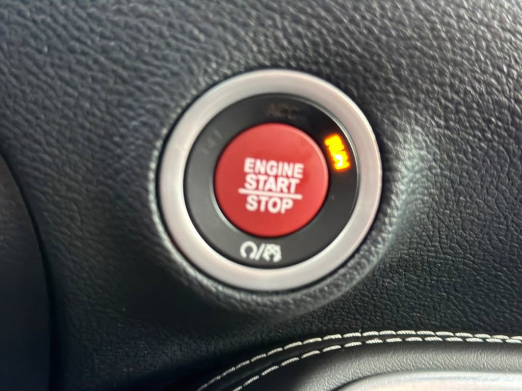 Used 2019 Dodge Challenger SRT Hellcat Redeye image 27