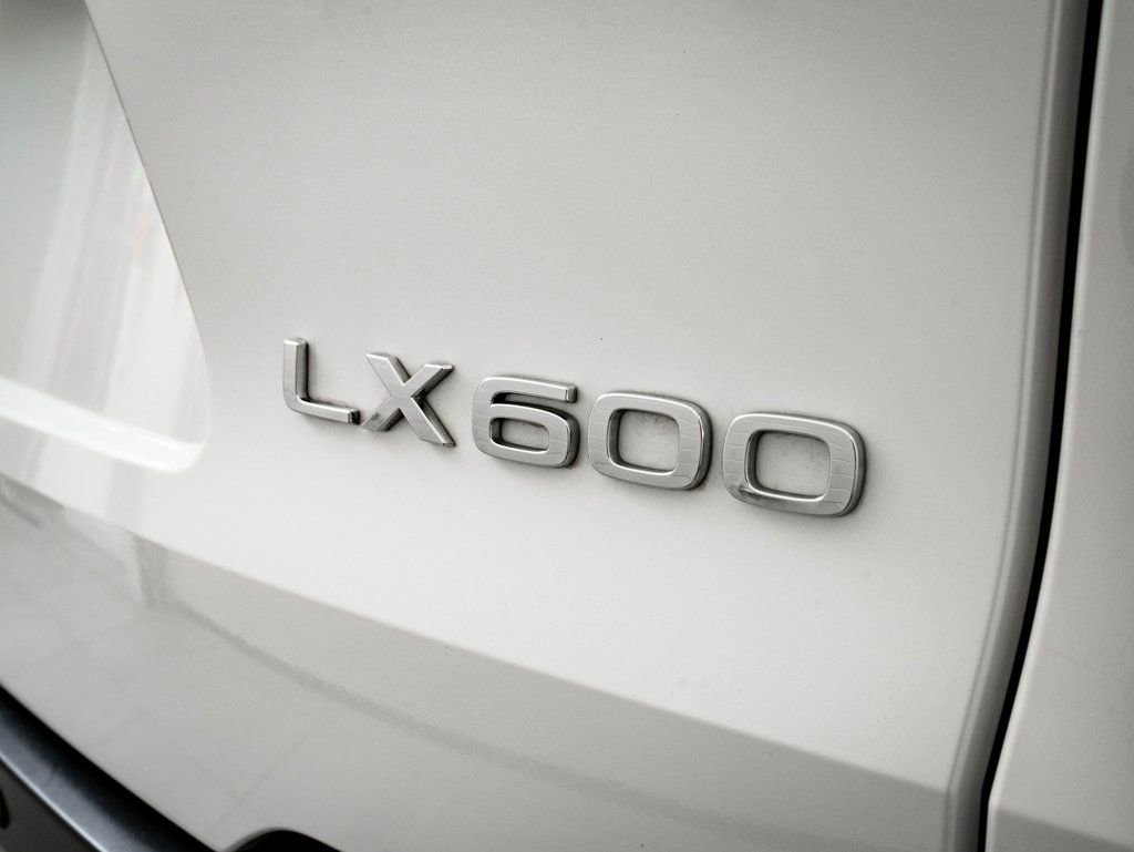 Used 2024 Lexus LX 600 4WD w/ Interior Upgrade Package image 16