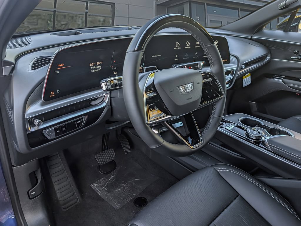 New 2026 Cadillac Lyriq Sport AWD/4WD image 7