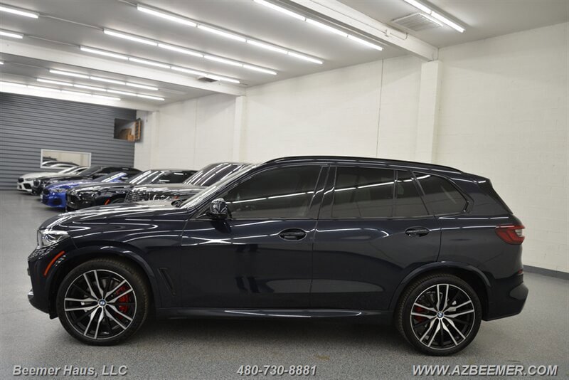 Used 2022 BMW X5 xDrive40i w/ M Sport Package AWD/4WD image 4
