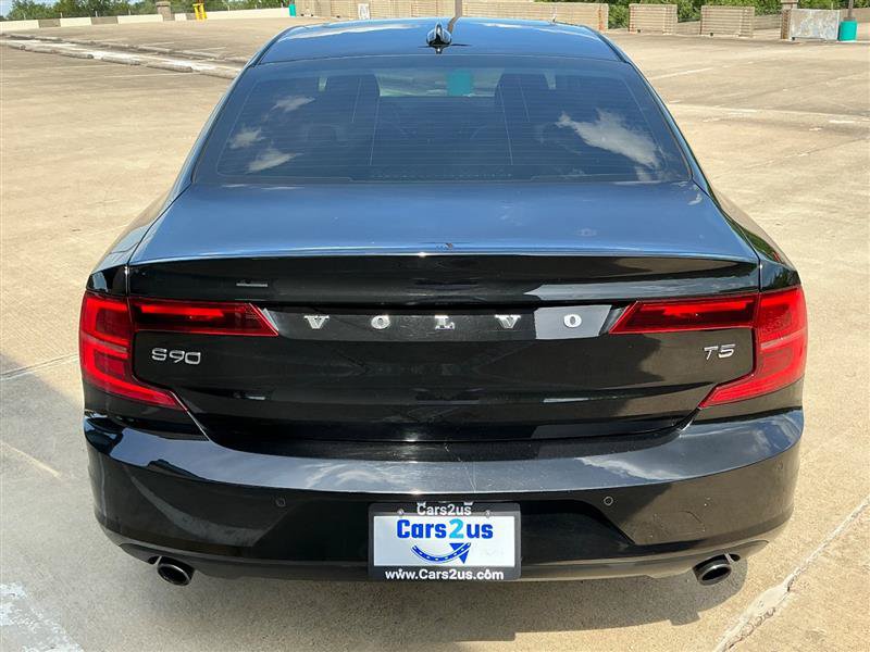 Used 2018 Volvo S90 T5 Momentum w/ Momentum Plus Package FWD image 5