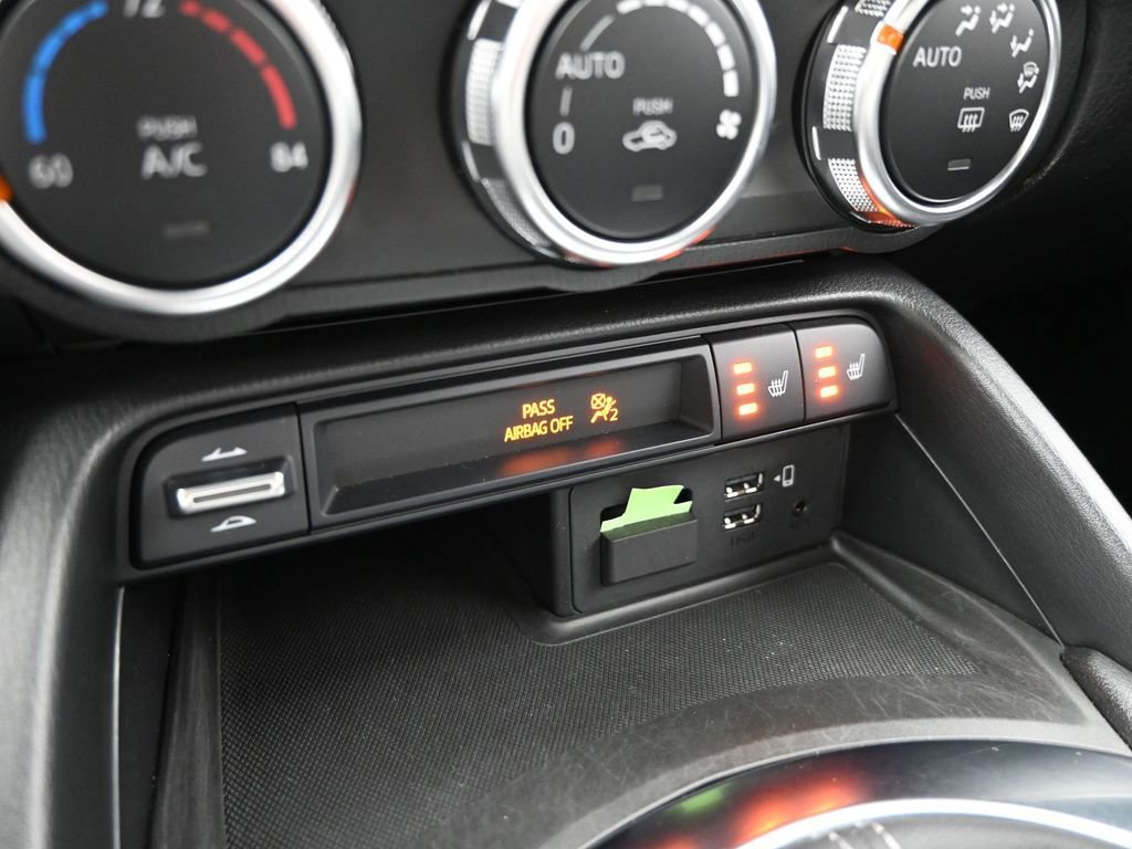 Used 2022 MAZDA MX-5 Miata RF Grand Touring image 23