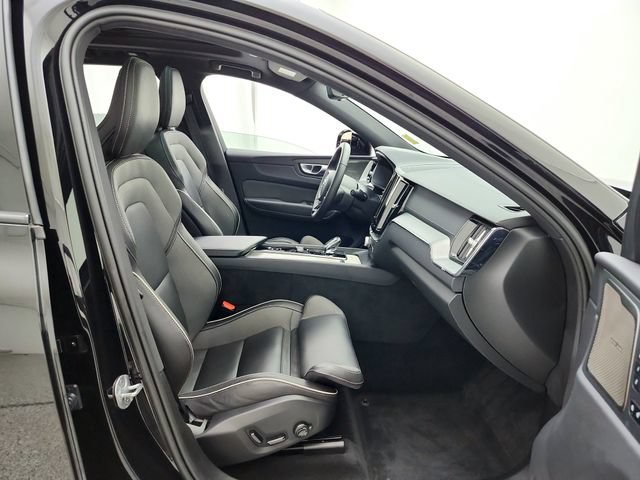 Used 2024 Volvo XC60 T8 Ultimate w/ Protection Package Premier AWD/4WD image 15