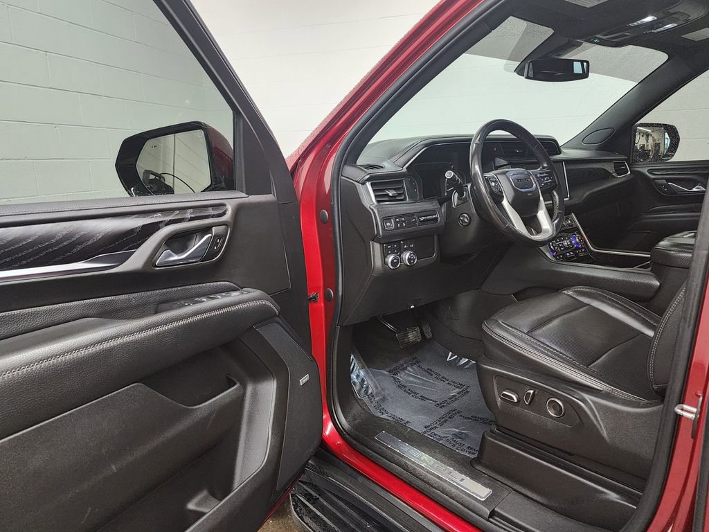 Used 2021 GMC Yukon Denali image 11