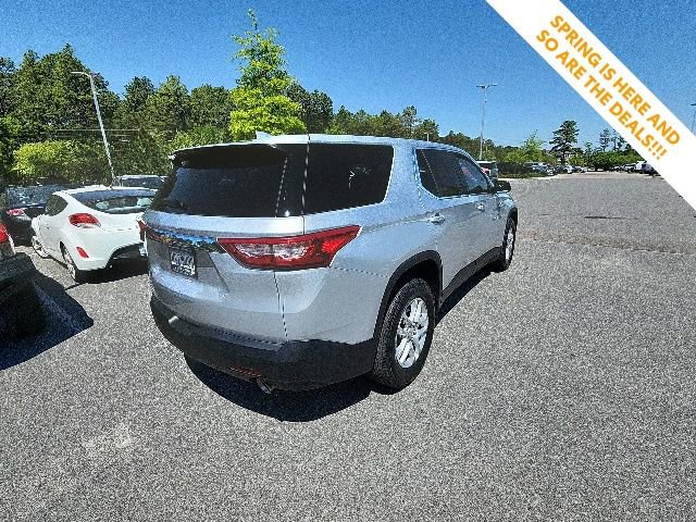 Used 2020 Chevrolet Traverse LS FWD image 12