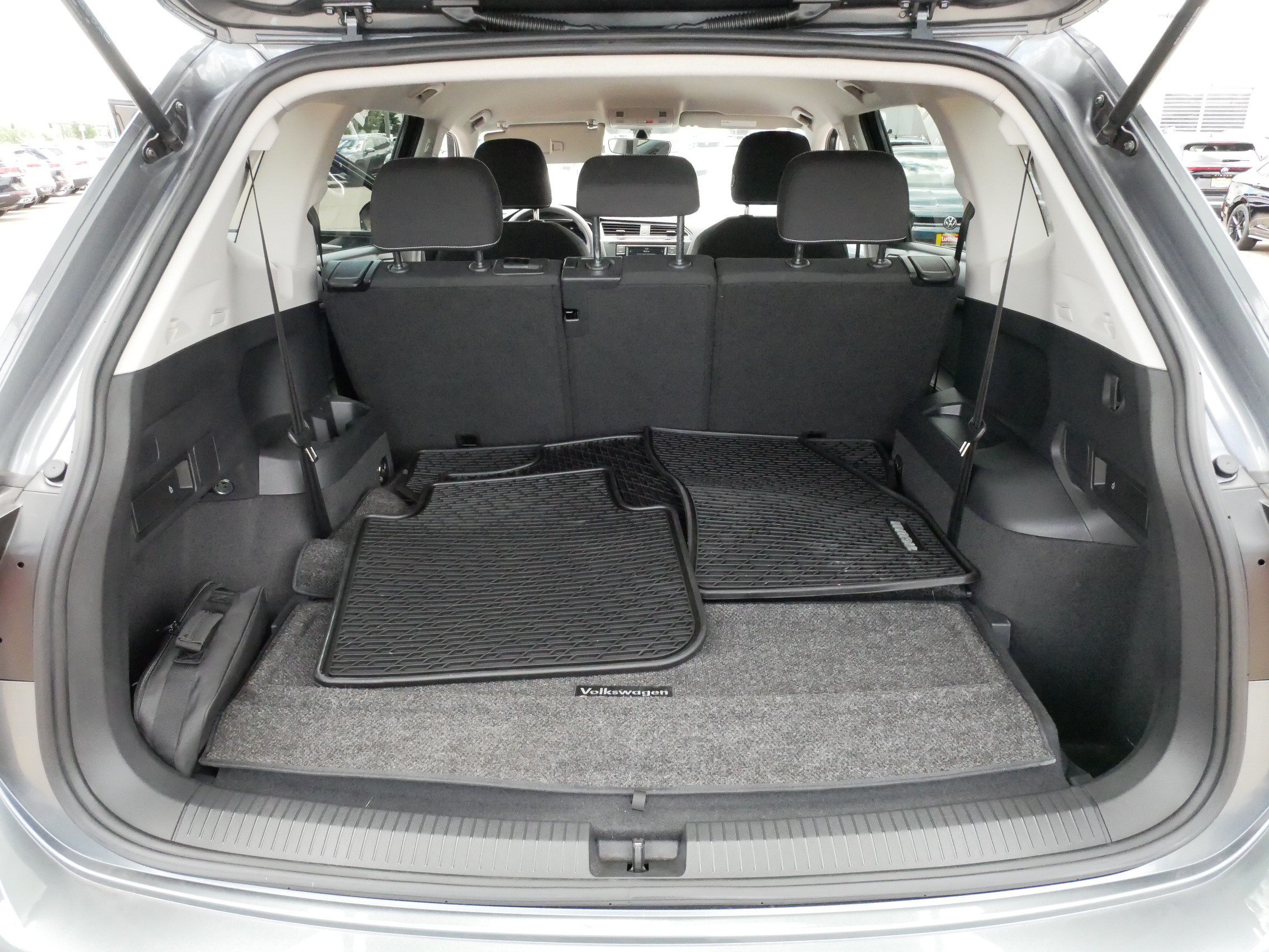 Certified 2023 Volkswagen Tiguan S FWD image 18