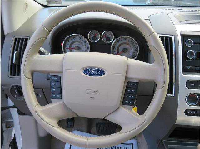 Used 2010 Ford Edge Limited FWD image 11