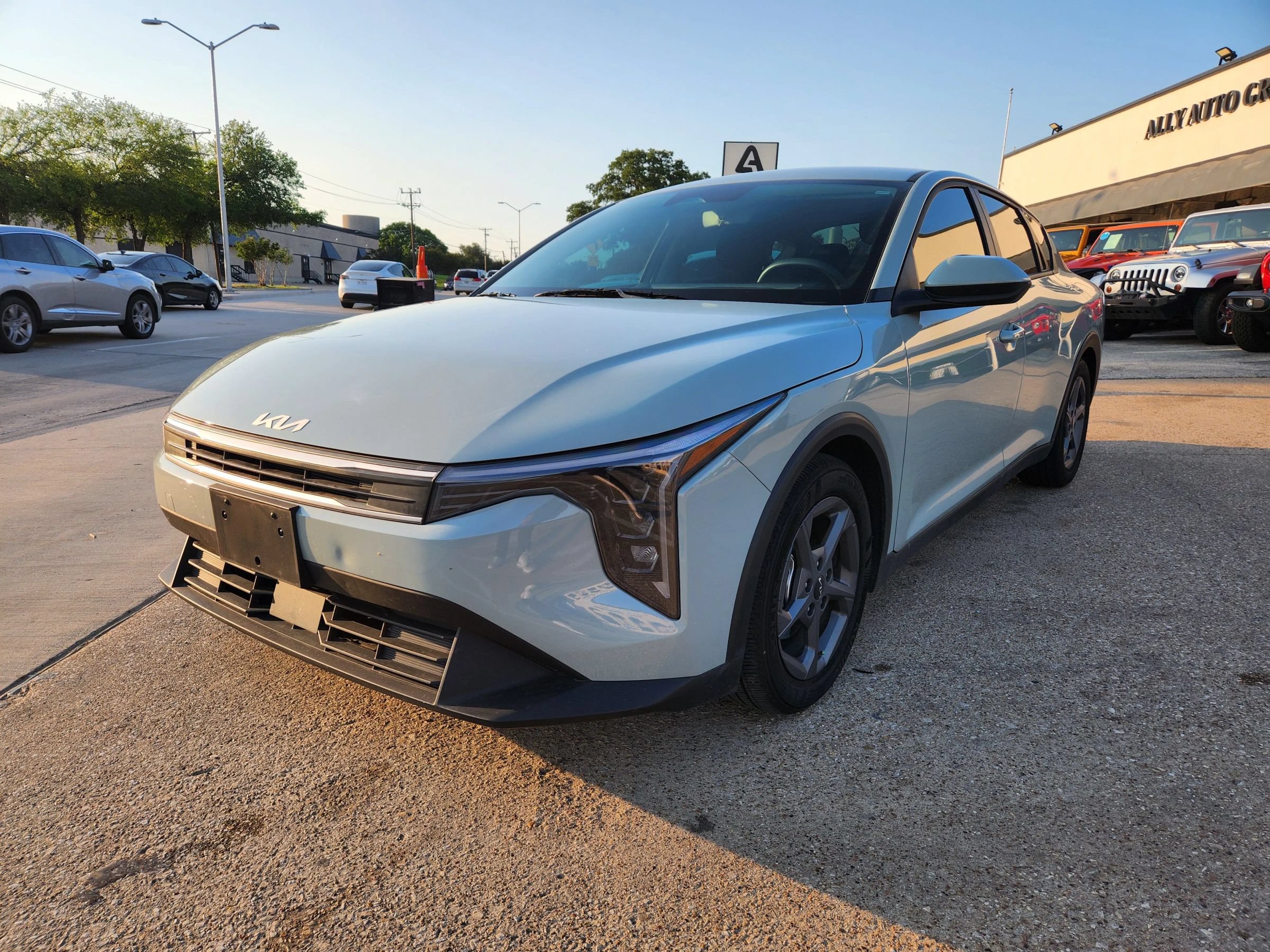 Used 2026 Kia K4 FWD image 1