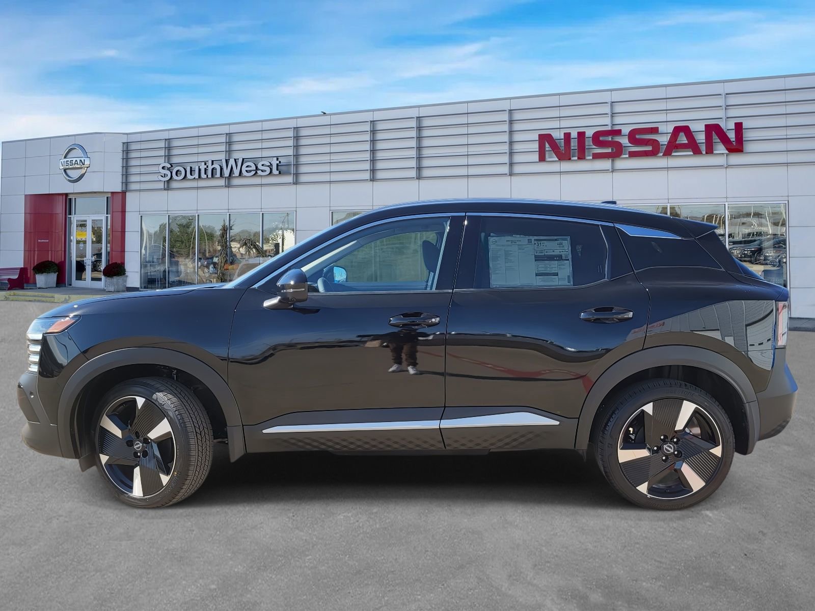 New 2026 Nissan Kicks SR FWD image 8