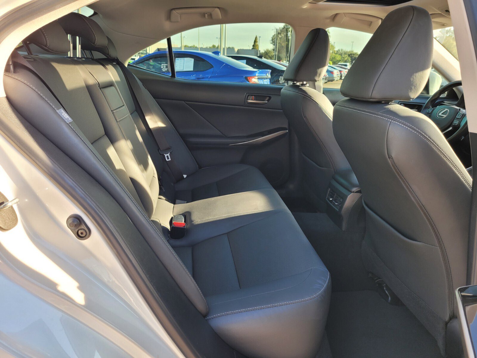 Used 2020 Lexus IS 300 image 15