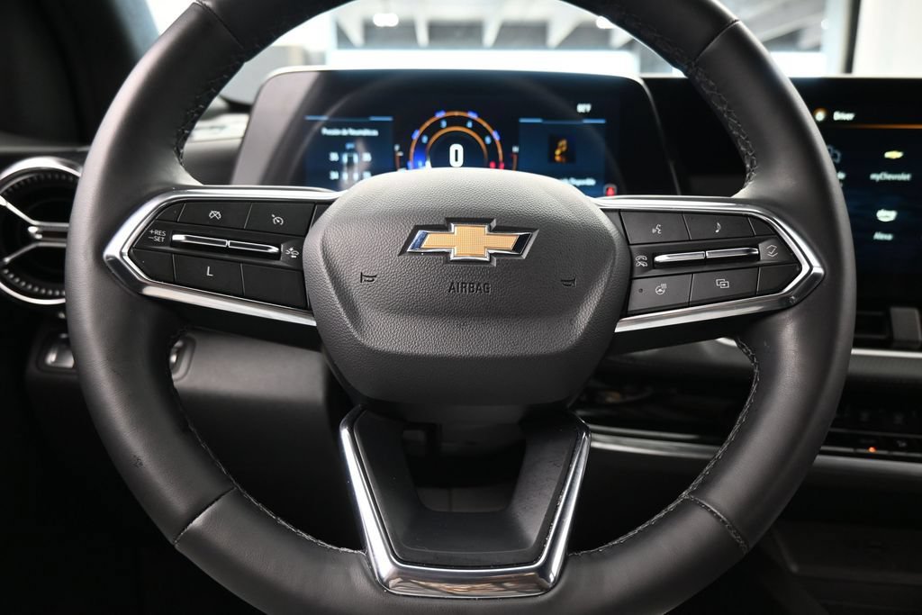 Used 2025 Chevrolet Equinox LT FWD image 21