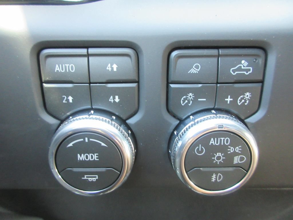 New 2026 GMC Sierra 2500 AT4 w/ AT4 Premium Plus Package AWD/4WD image 18