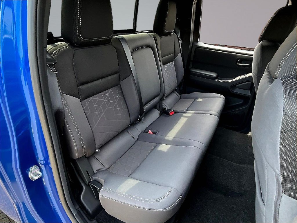 New 2026 Nissan Frontier SV w/ All-Weather Content Package AWD/4WD image 9