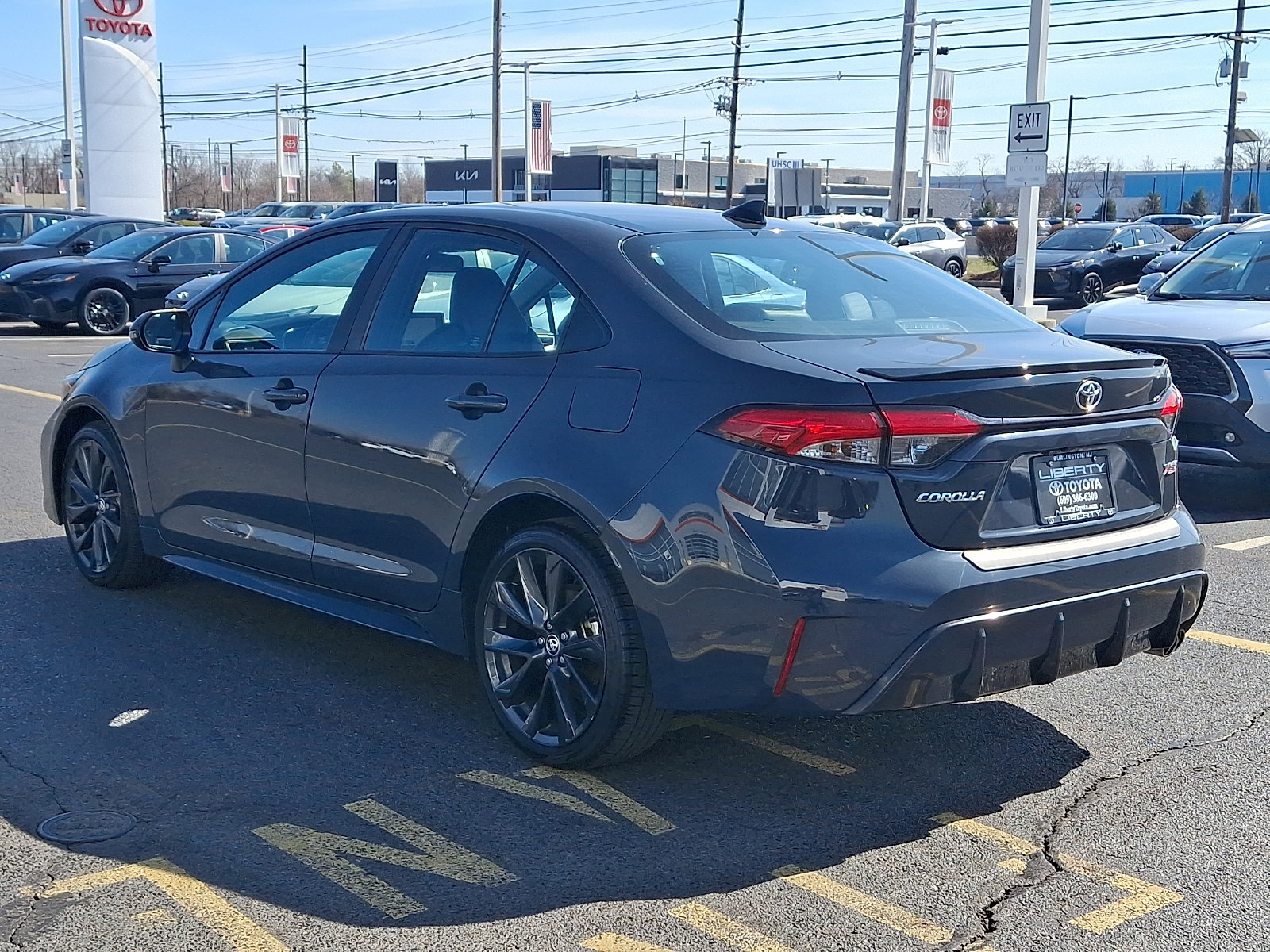 Used 2023 Toyota Corolla XSE w/ Carpet Mat Package (TMS) image 4