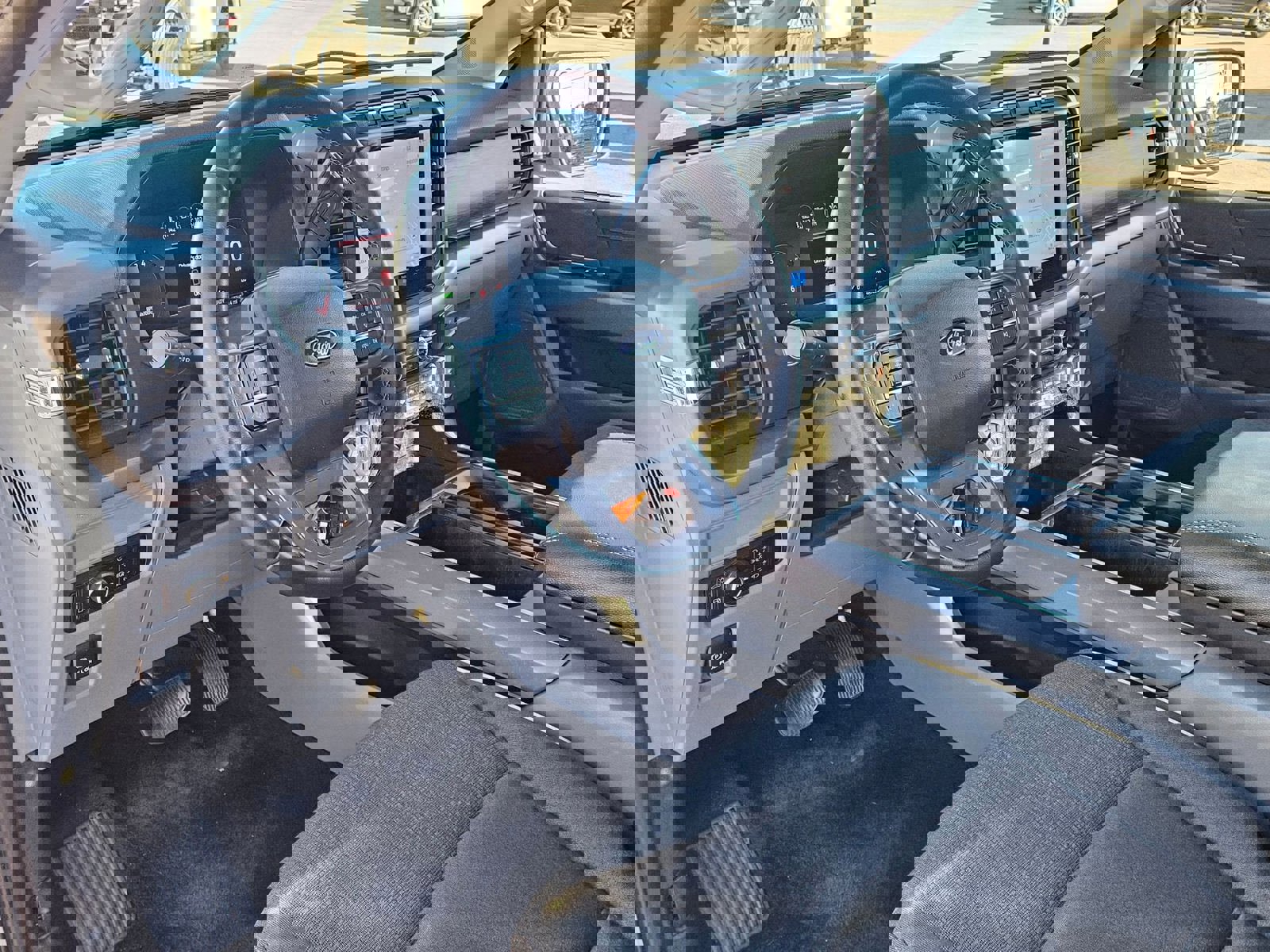 Used 2024 Ford F150 XLT w/ Mobile Office Package image 10