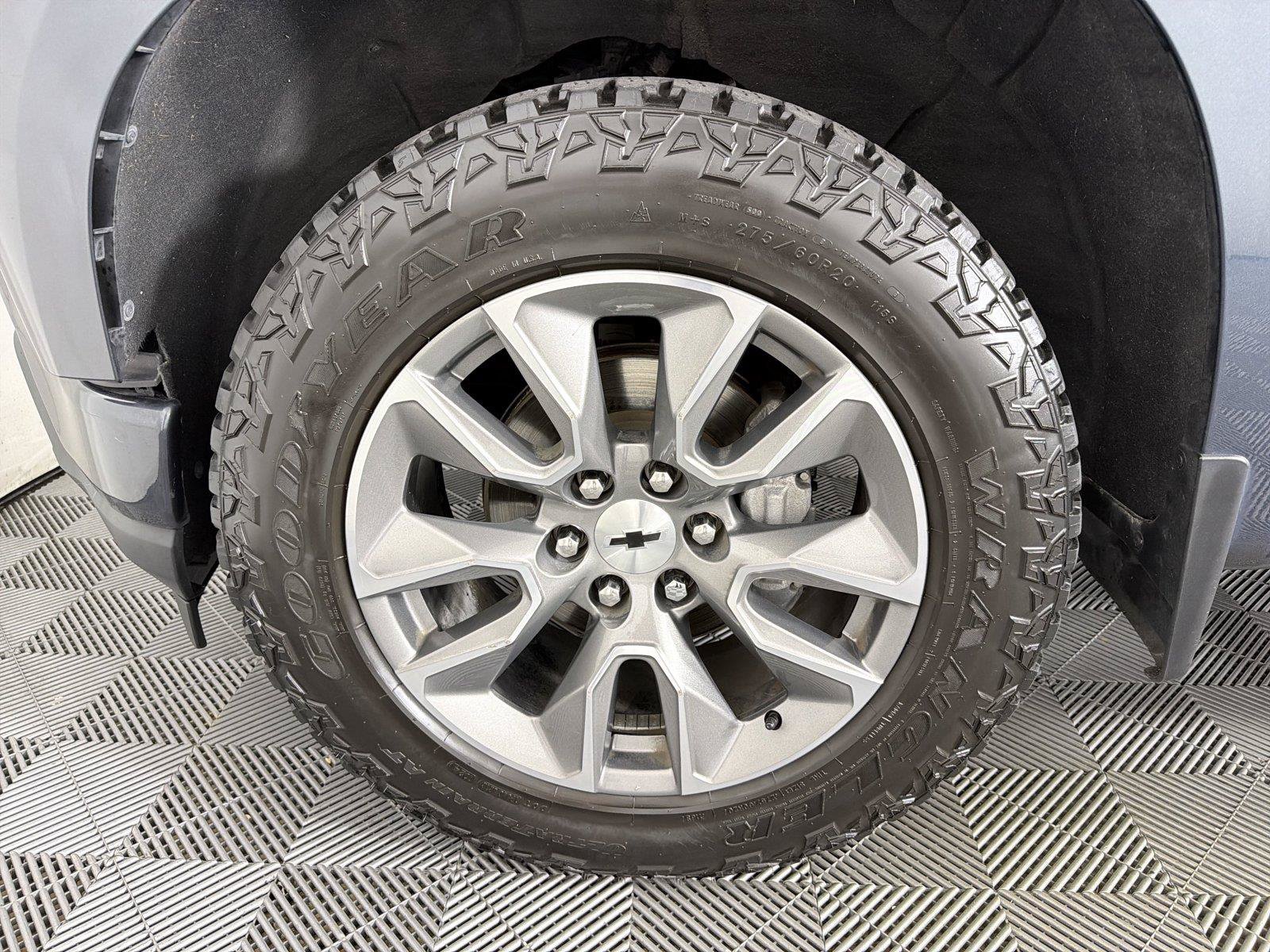 Used 2019 Chevrolet Silverado 1500 RST AWD/4WD image 9
