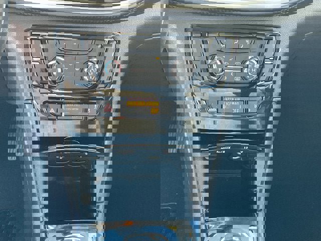 Used 2022 Buick Encore Preferred w/ Safety Package image 21