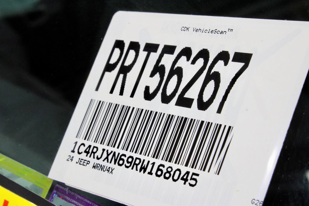 Used 2024 Jeep Wrangler Unlimited AWD/4WD image 33