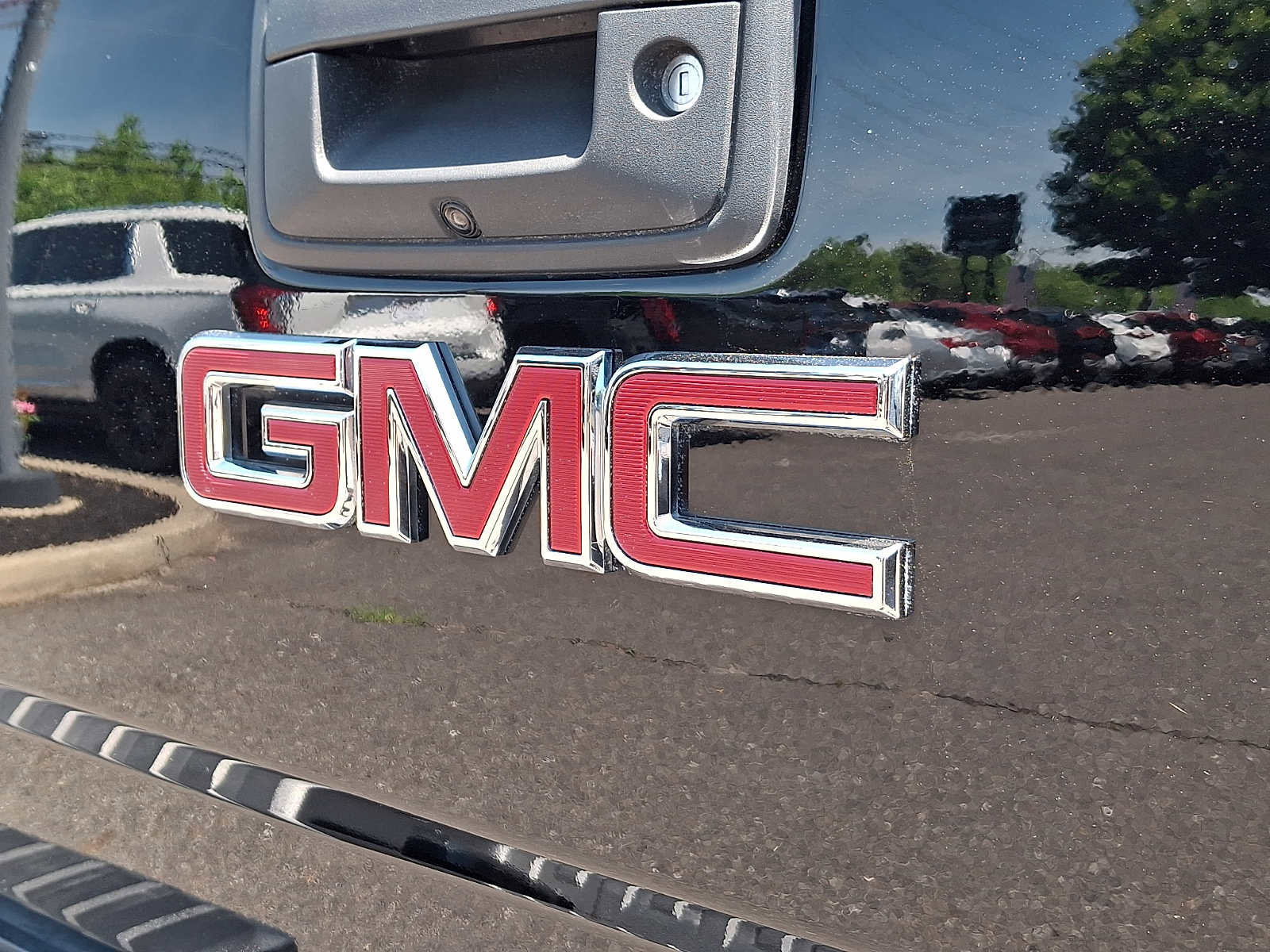Used 2017 GMC Sierra 1500 Denali w/ Denali Ultimate Package AWD/4WD image 33