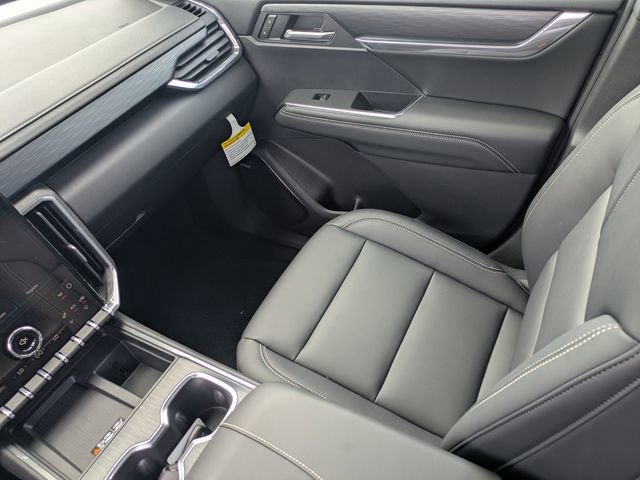 New 2026 GMC Acadia Elevation w/ Elevation Premium Package FWD image 18