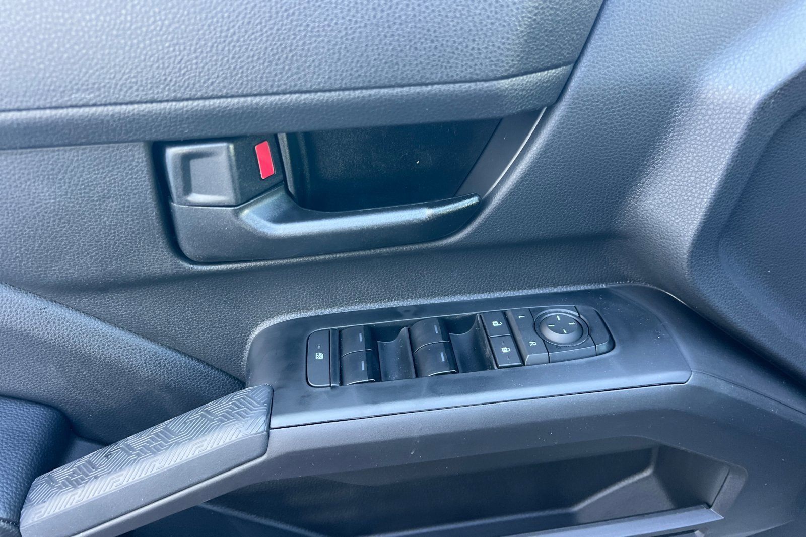 New 2026 Toyota Tacoma SR5 image 8