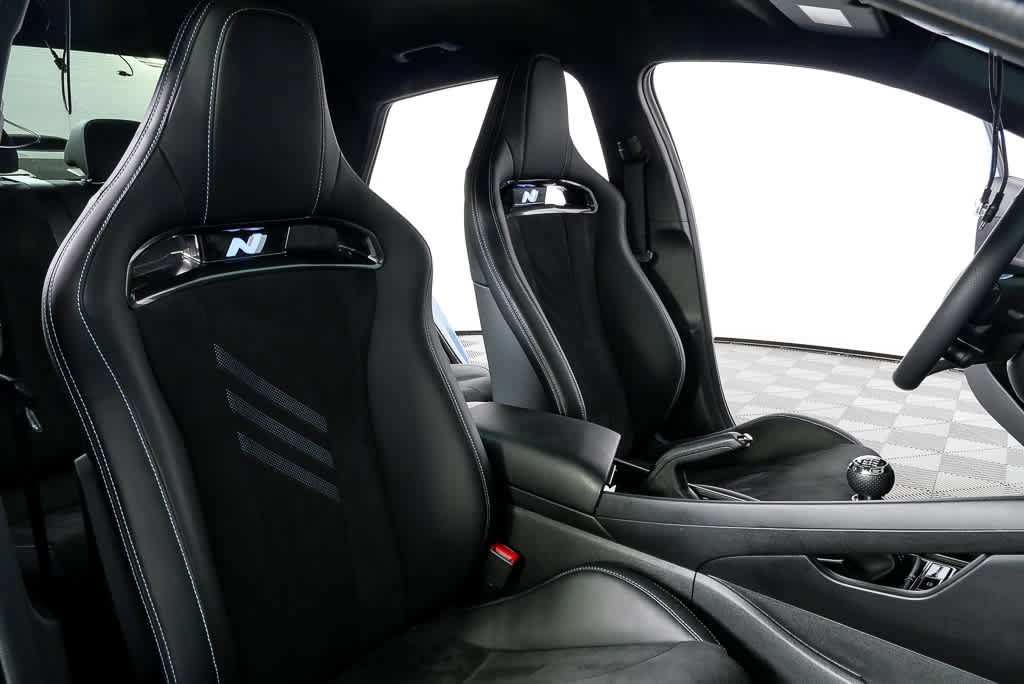 Certified 2025 Hyundai Elantra N image 21