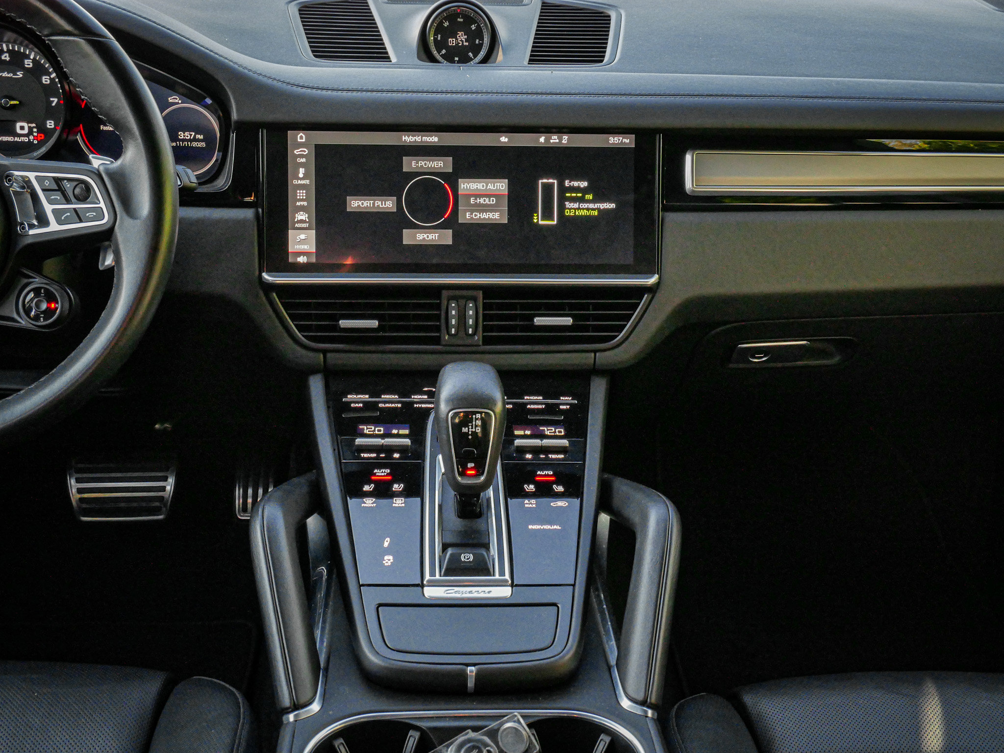 Used 2021 Porsche Cayenne Turbo S image 30