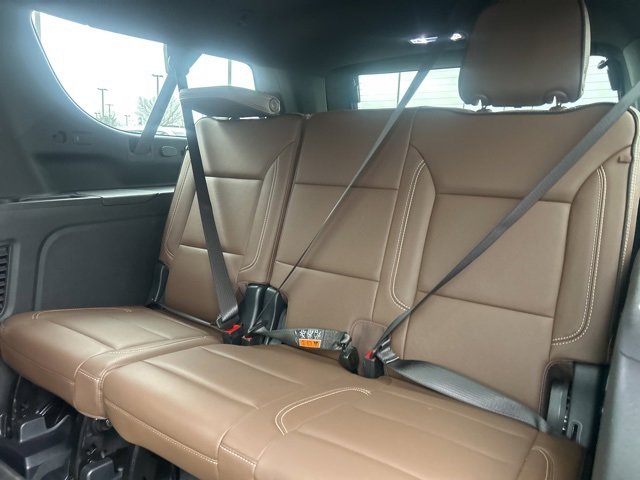 Certified 2025 Chevrolet Suburban High Country image 31