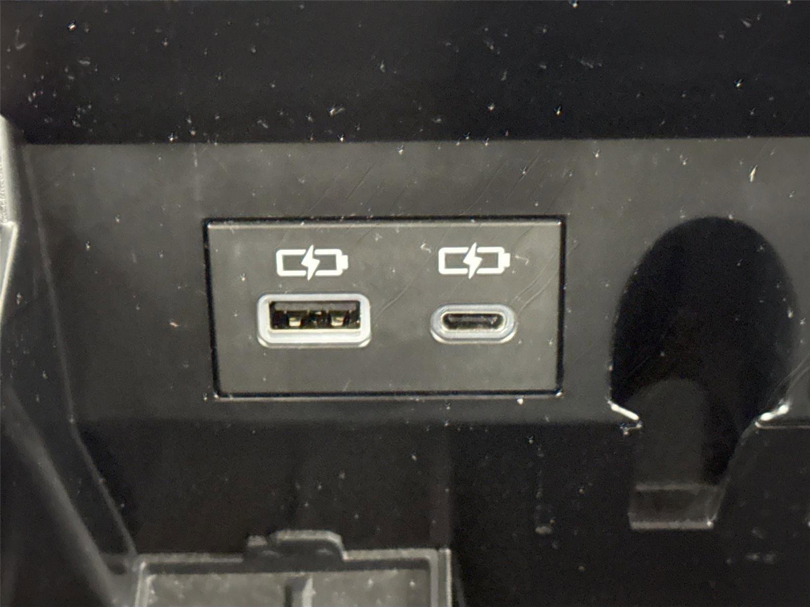 Used 2022 Toyota Tundra SR5 image 33