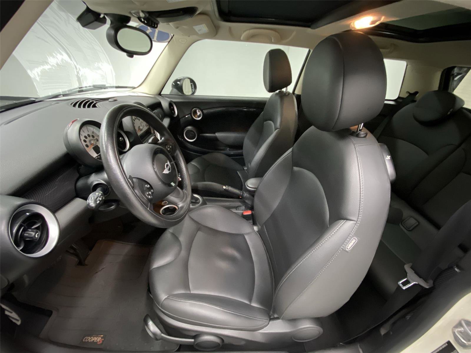 Used 2013 MINI Cooper S image 17