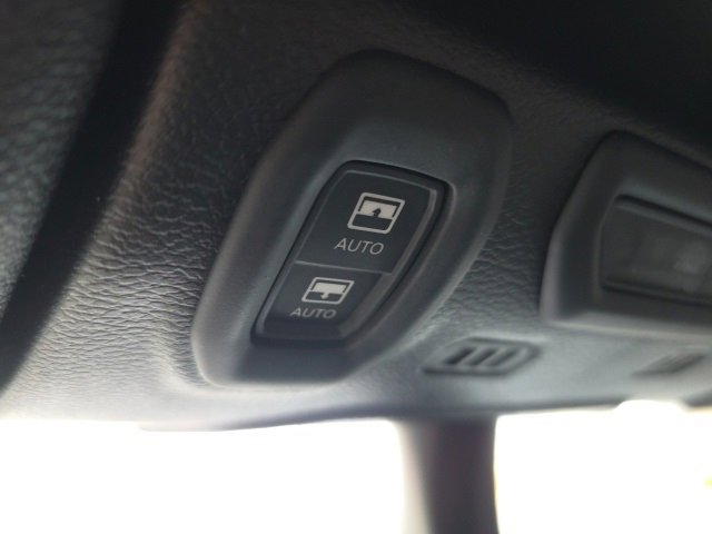 Used 2023 Jeep Wrangler Unlimited Sahara w/ Cold Weather Group image 34