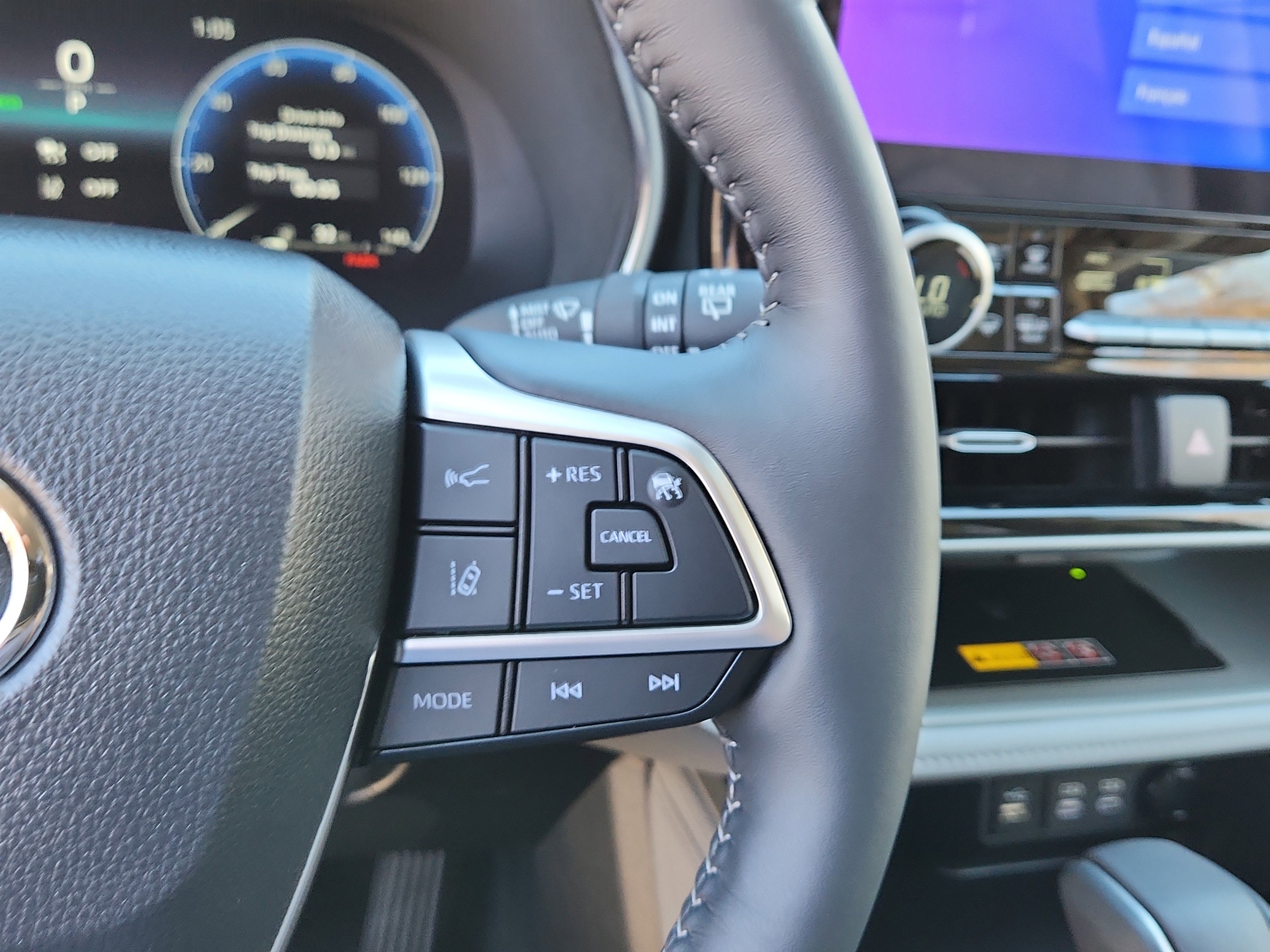 Certified 2026 Toyota Highlander Platinum image 22