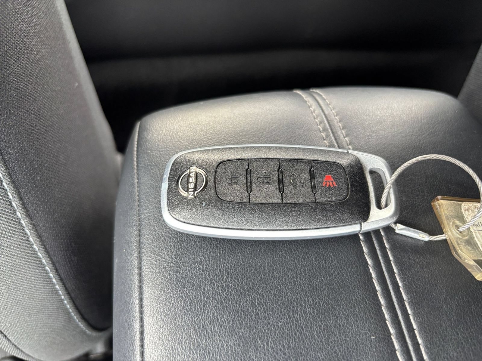 Used 2025 Nissan Sentra SV FWD image 17