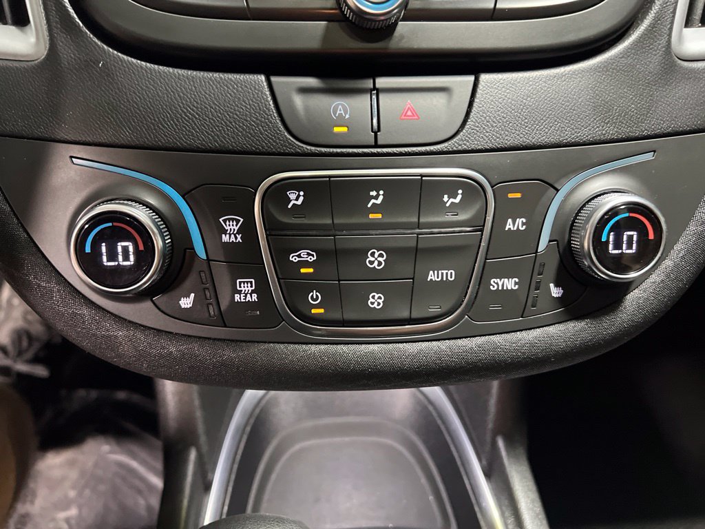 Used 2025 Chevrolet Malibu LT FWD image 36