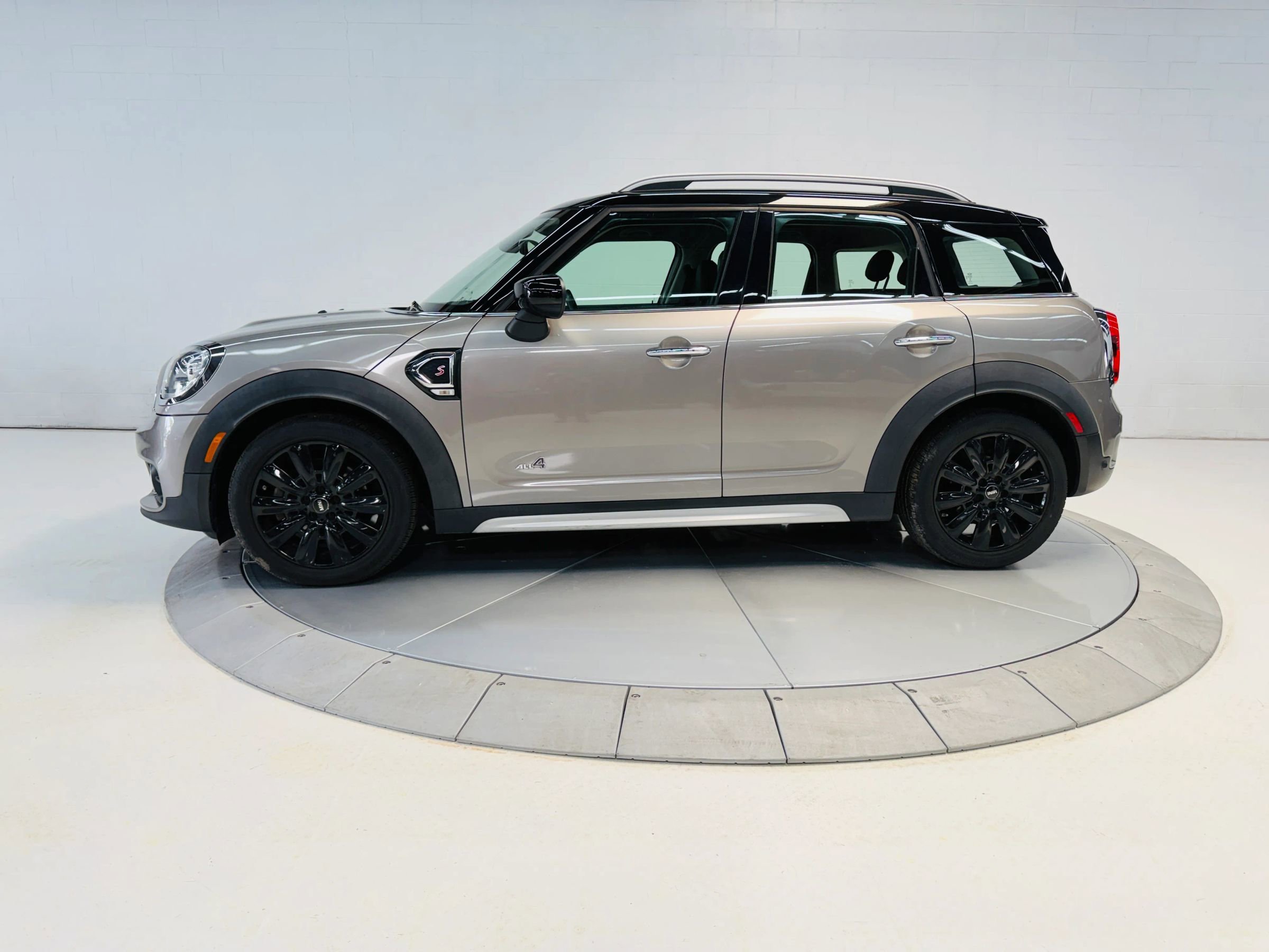 Used 2020 MINI Cooper Countryman S w/ Premium Package AWD/4WD image 1