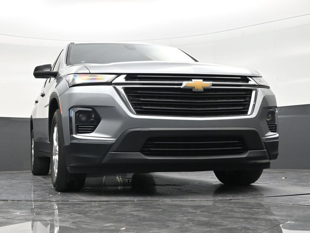 Used 2023 Chevrolet Traverse LS FWD image 26