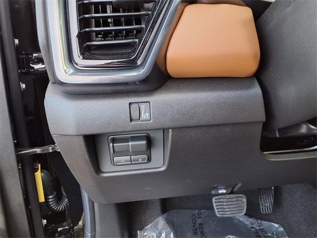 New 2026 GMC Canyon AT4 w/ Technology Plus Package image 22