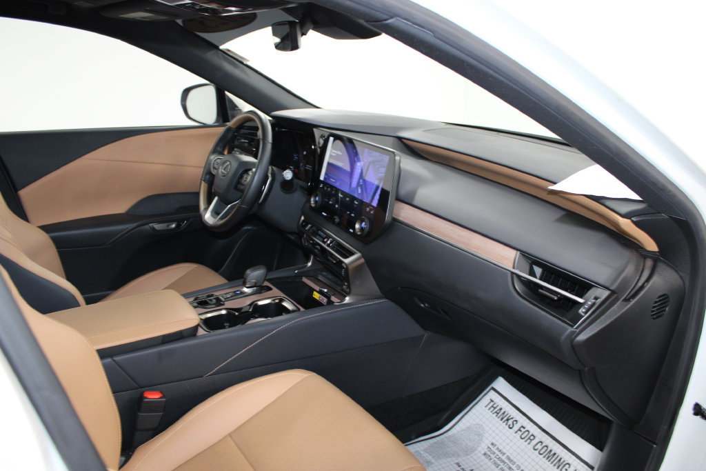 Used 2025 Lexus RX 350 Premium w/ Accessory Package (Z1) FWD image 28