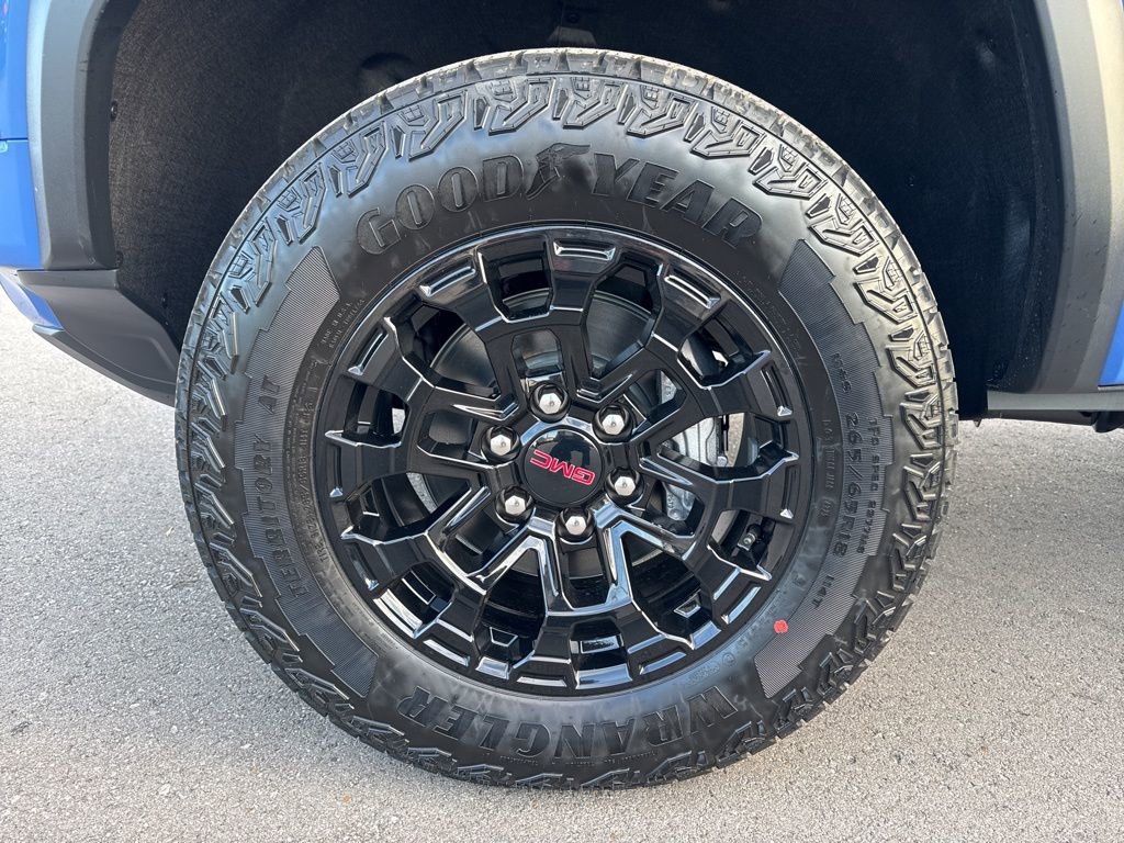 New 2026 GMC Canyon Elevation w/ Convenience Package image 31